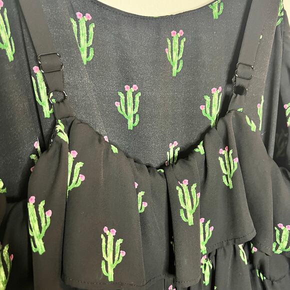Torrid Black Cactus Chiffon ruffle Tank Size 1 1X 16 - Picture 7 of 8